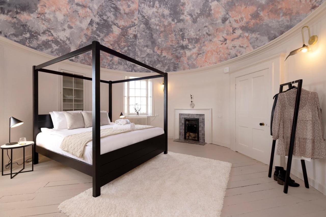 Joivy Observatory House & Apartment Единбург Екстериор снимка