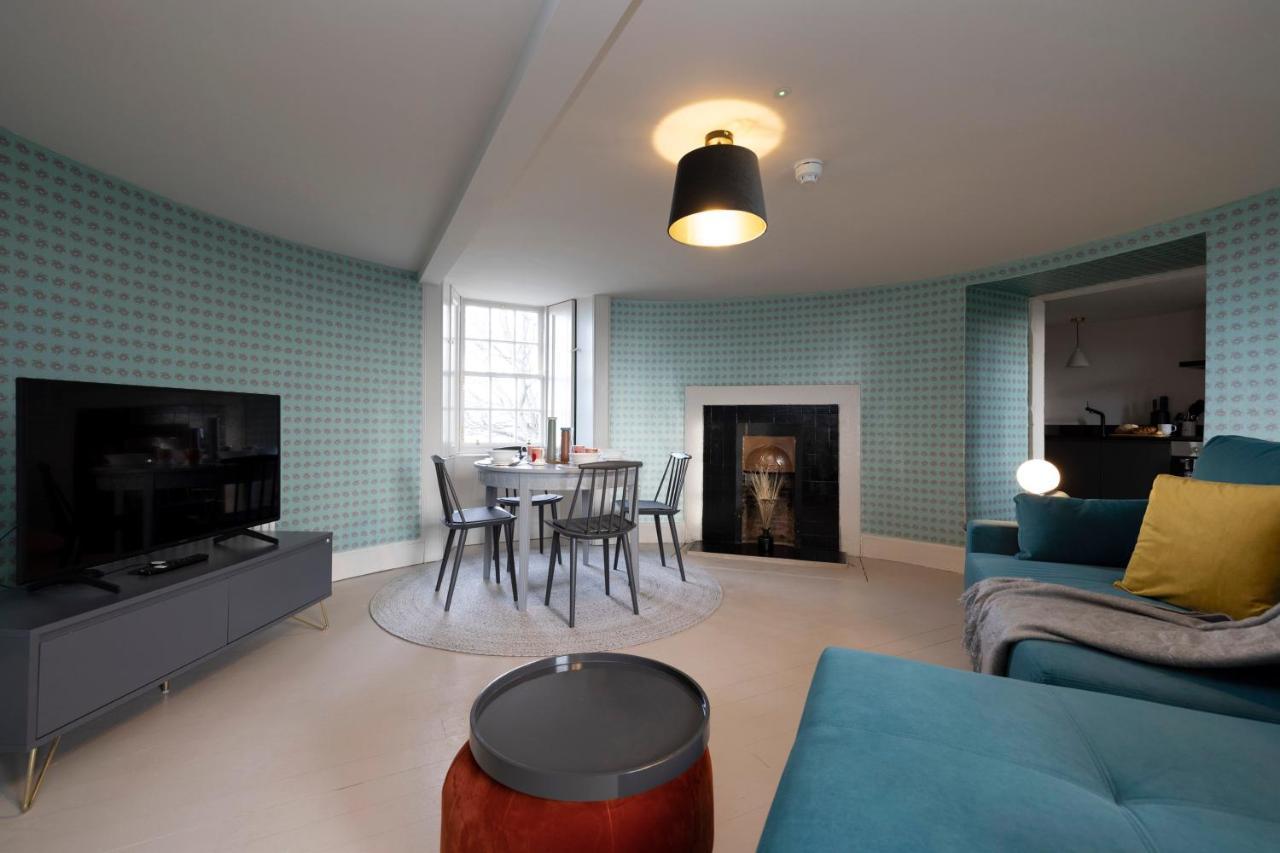 Joivy Observatory House & Apartment Единбург Екстериор снимка